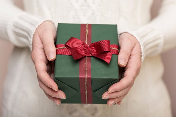 Cadeau personnalisé original : émerveillez vos proches en un clic